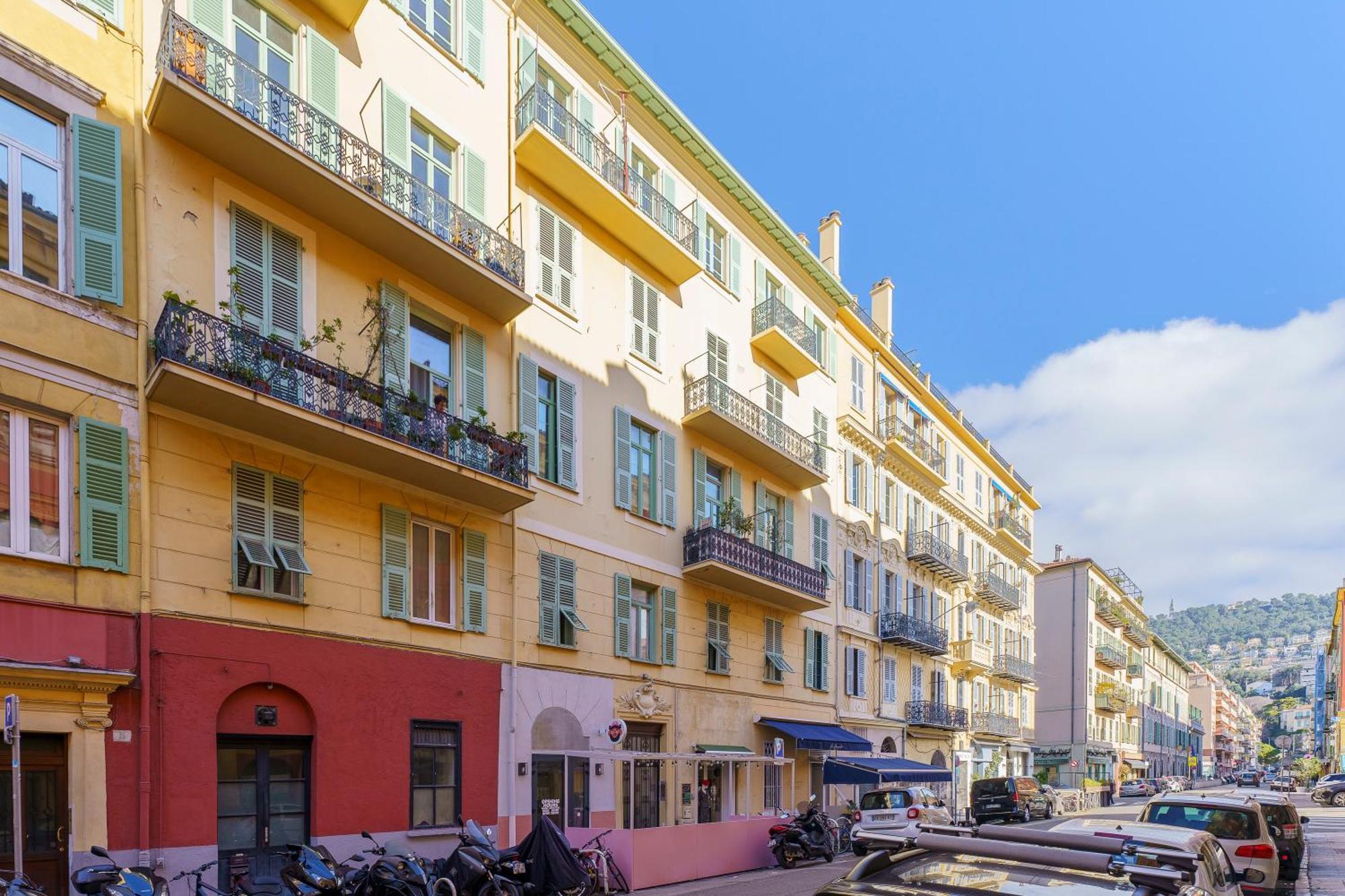 Renting - Fodere - Charm & Comfort 2p Heart Of - Ac & Wifi Apartment